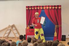 IMG-b6c2e7723bd5a59c95ae5fb75f1af158-V