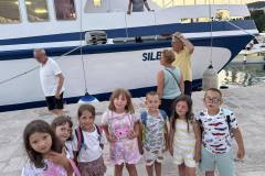 IMG-242abbf1d9fe563e4246461fa9bc84a8-V