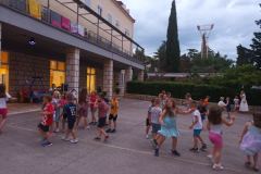 IMG-c63c5bf0770b896e2eb2eb3c4d0aaaeb-V