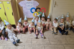 IMG-a71e388b2ebb2403eb1f3766205bd49b-V