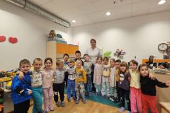 IMG-abd650217e5d1318bab2943d4617a48f-V