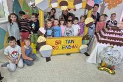 IMG-9ca2c1543c1985aa2c09d29180ce5ab1-V