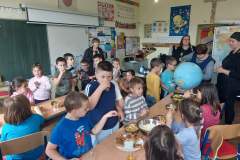 IMG-d23404142cdc5cb4c19e0ffed586b5df-V